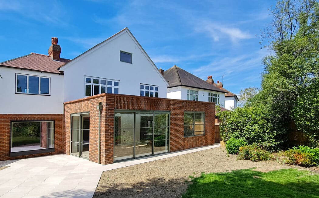 Art Deco style sliding doors add finishing touch to extension